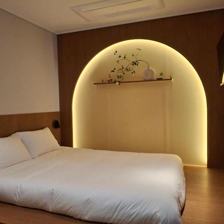 Huga Inn Seul Esterno foto